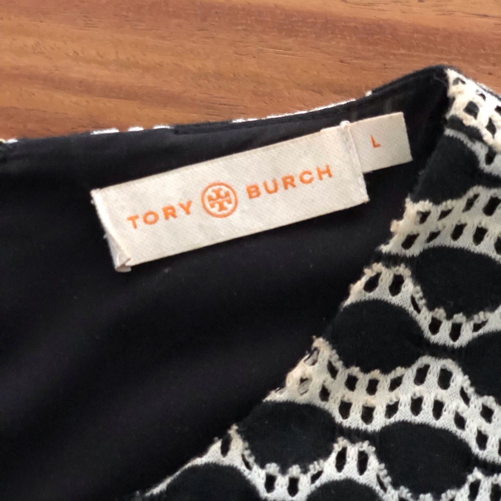 Tory Burch dress size L. Gorgeous!🌸